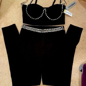 2 piece black pant set 🖤🖤